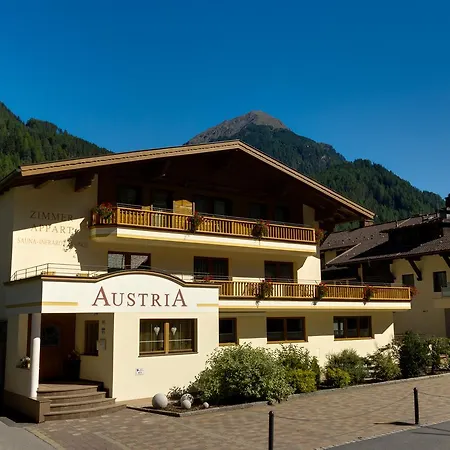 Austria Oda ve Kahvaltı 3*