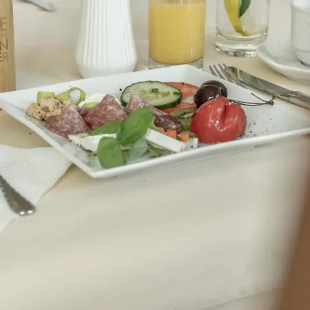 Austria Alojamento de Acomodação e Pequeno-almoço 3*